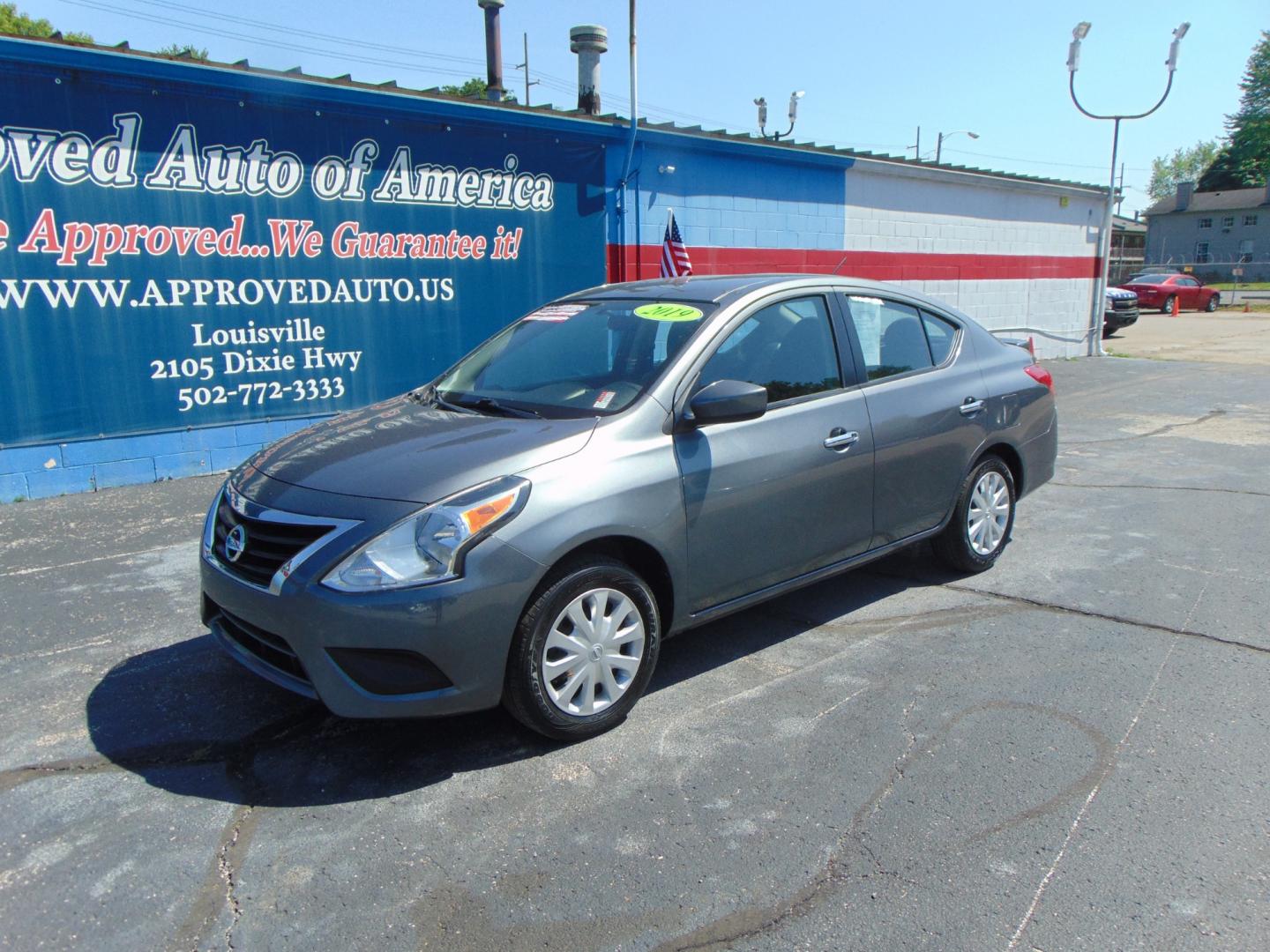 2019 Nissan Versa (3N1CN7AP7KL) , located at 2105 Dixie Hwy, Louisville, KY, 40210, (502) 772-3333, 38.220932, -85.795441 - Photo#1